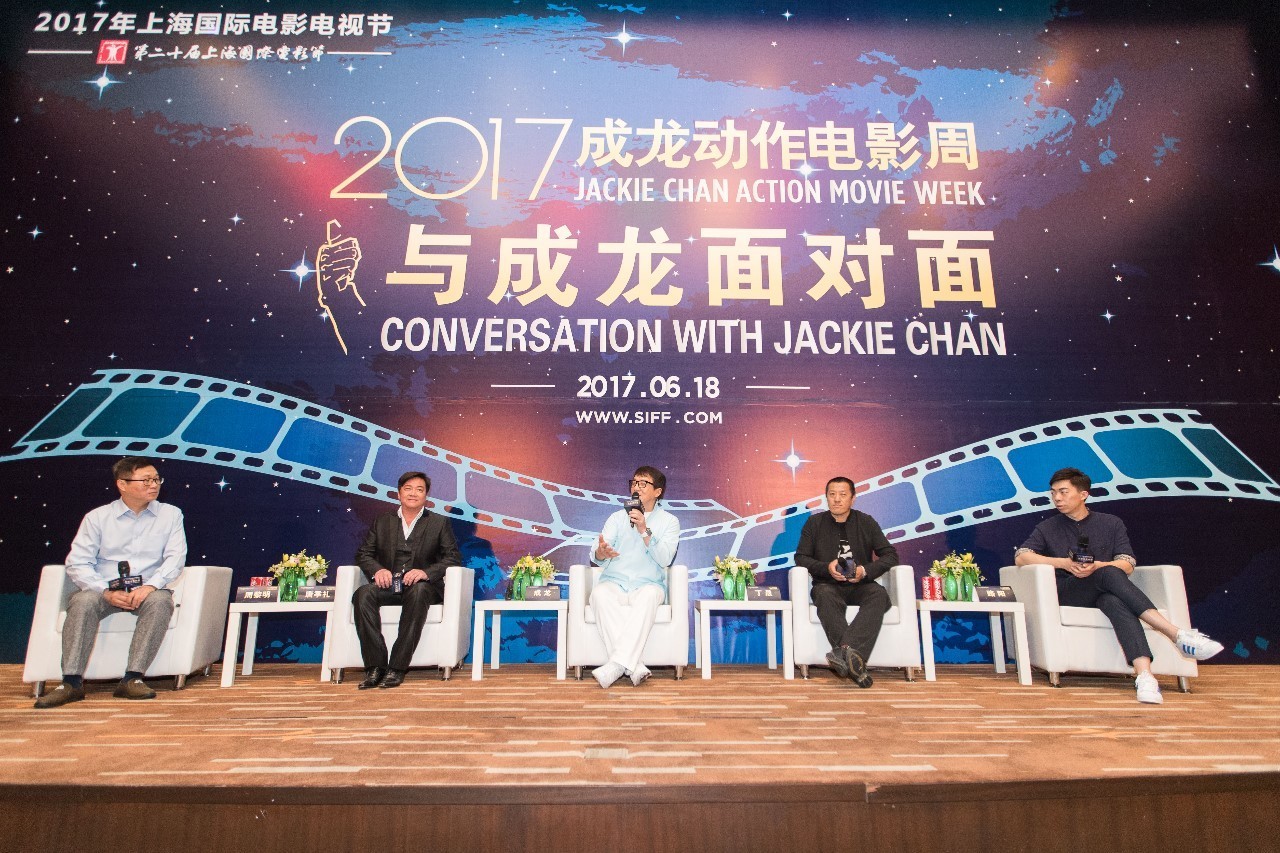 娱乐 正文 第20届上海国际电影节已经拉开帷幕,影迷们也迎来了成龙