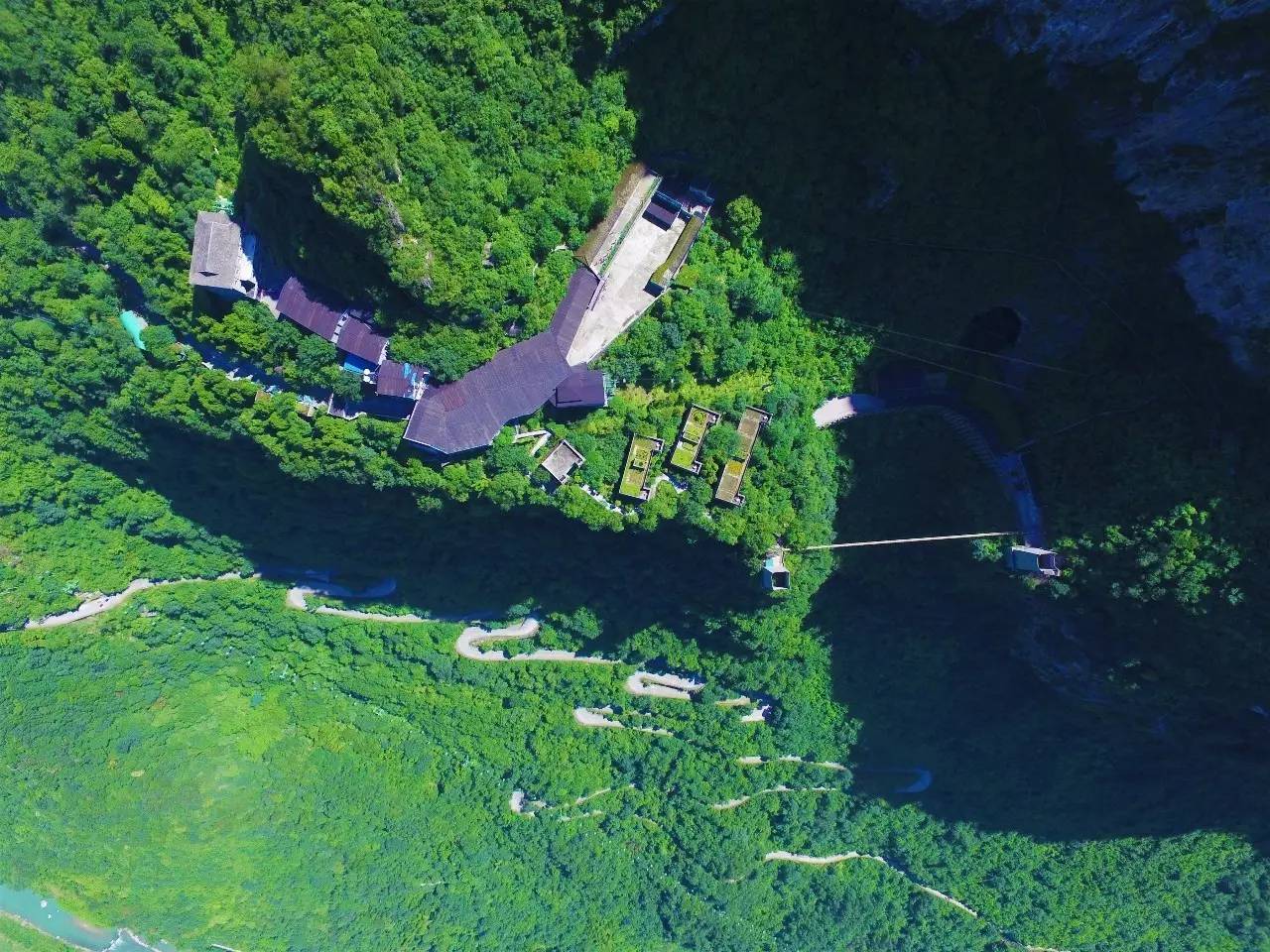 這裡的清涼,超乎想像避暑首選九皇山九皇山景區地處北川羌族自治縣