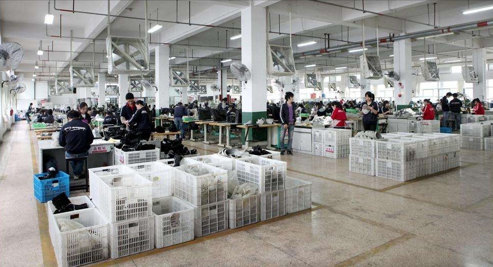 温州鞋厂招工图片
