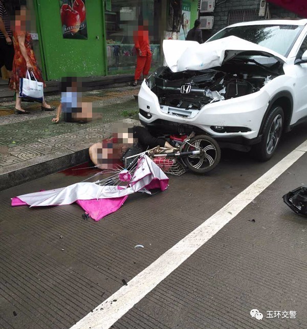 台州1電瓶車遭碾壓,女車主不幸死亡!車上還有個小女孩