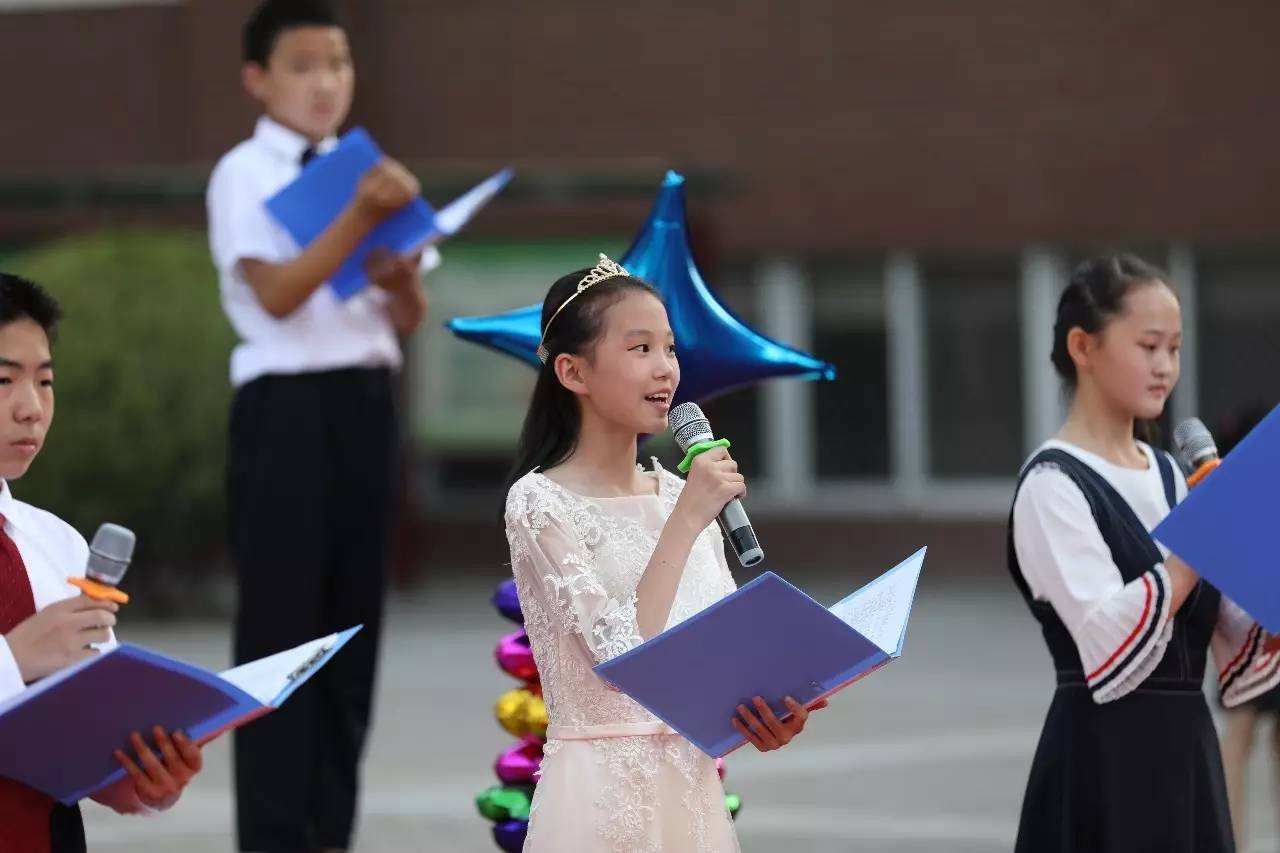 恰同学少年西安经发学校六年级毕业典礼