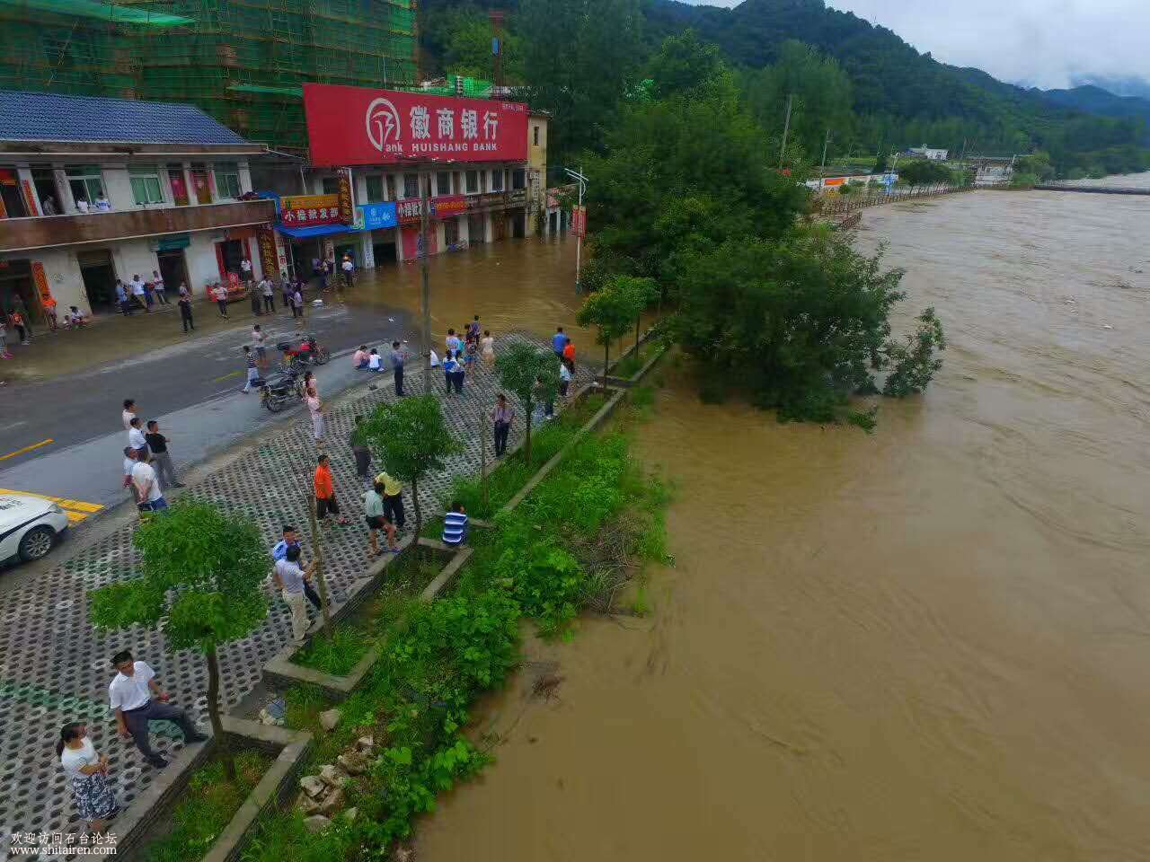 石台大水图片