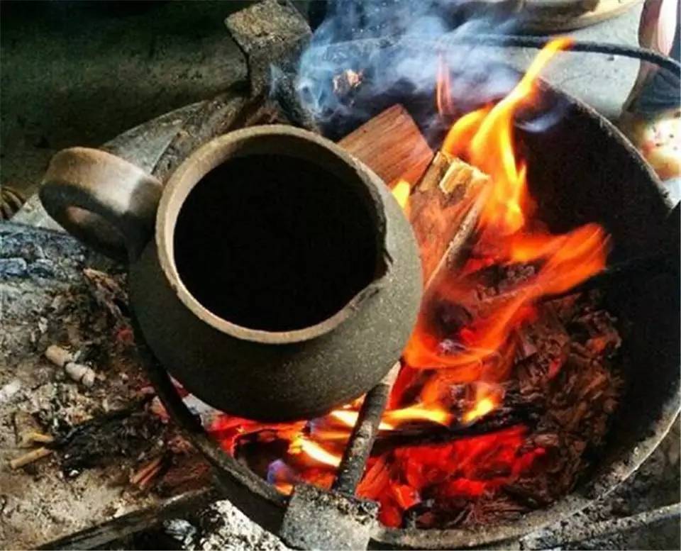 拉祜"雷响茶 图来自/微南美