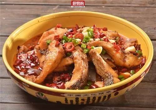 泰式餐飲美食香蒜錫紙包魚蒜燒魚深海酥魚私家醬燜酥魚特色蒸多寶魚