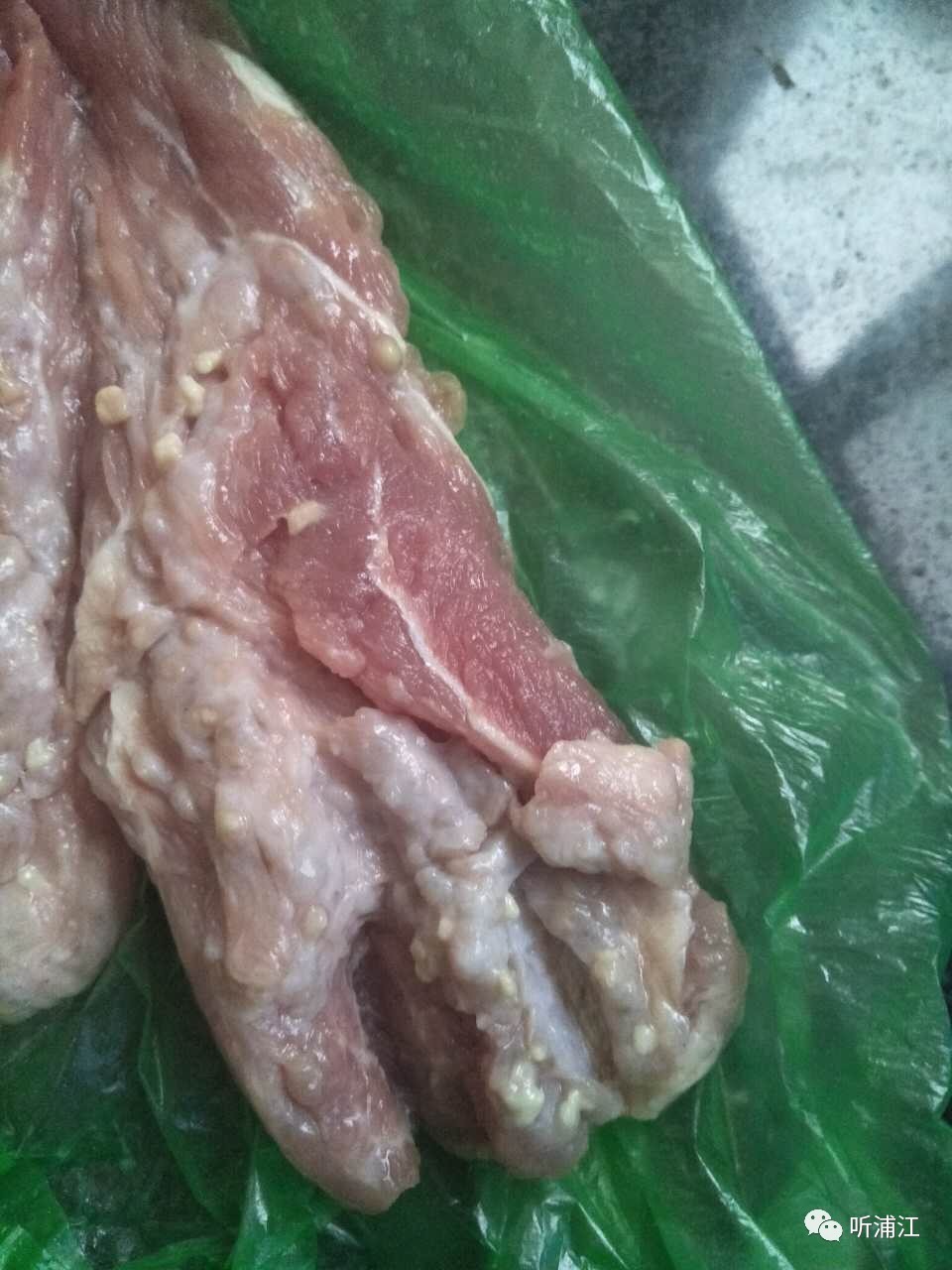 米粒猪肉的危害图片
