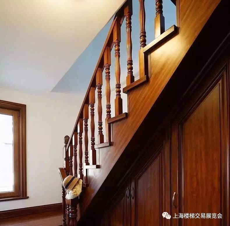 楼梯展讯楼梯护墙板墙面与楼梯的完美结合60款收藏版