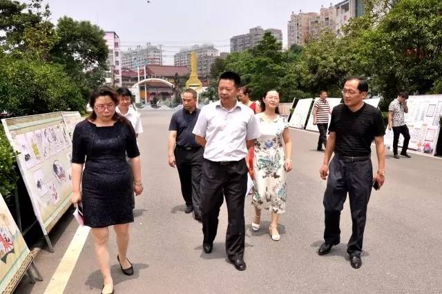 6月27日上午,黄冈市人民政府副市长陈少敏,黄冈市政府办副主任孙梓坤