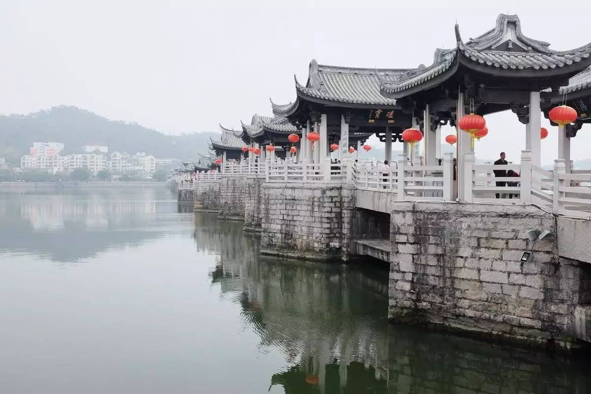 祠宇——韓文公祠;國內罕見的宋代民居建築許駙馬府;集潮州木雕之大成