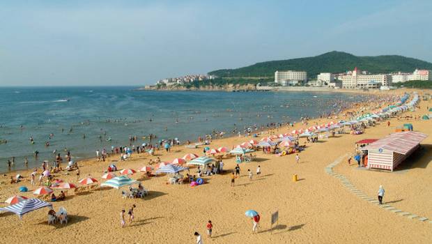 傅家莊浴場是大連市四大海水浴場之一,位於大連市西崗區濱海西路2號