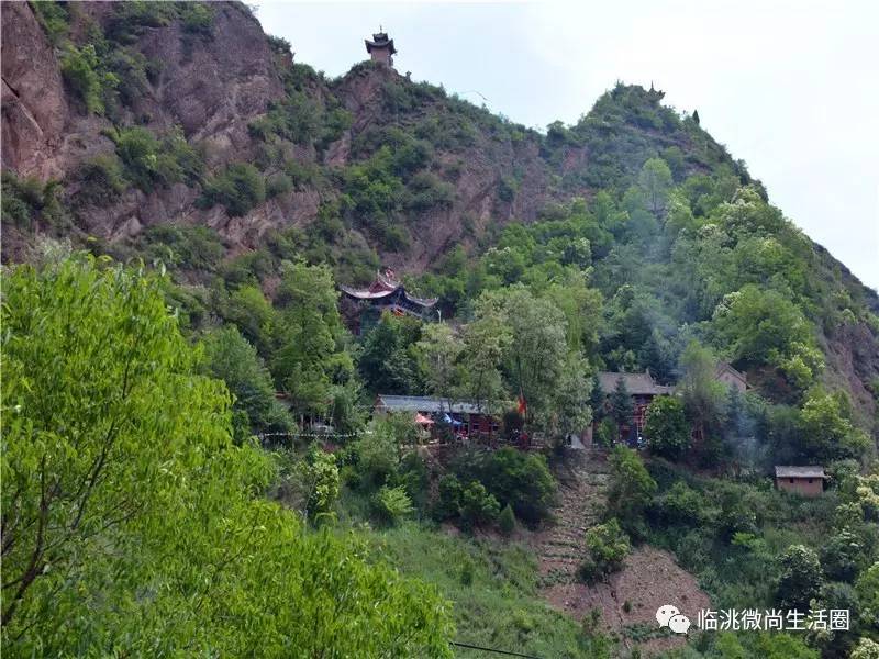 圖集臨洮自古多佳麗花香歌海醉遊人紫松山花兒會盛況