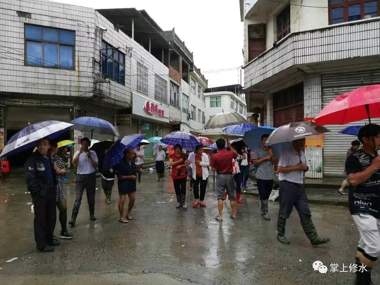 我县再次普降大暴雨,多个乡镇二次受灾,未有人员伤亡