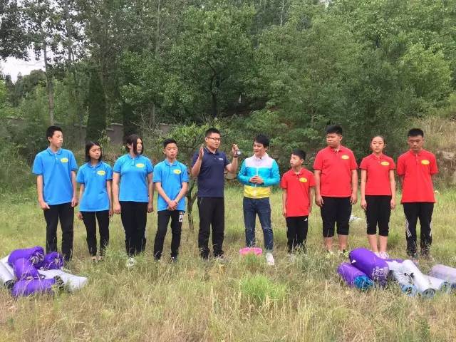 不一样的夏令营组织者关注央视少儿频道快乐体验栏目组走进山青世界