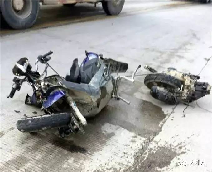a0009摩托车事故图片