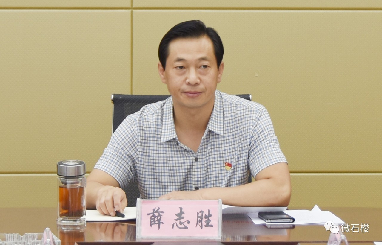 县委组织部副部长文斌详细强调解读了两学一做学习教育常态化制度化