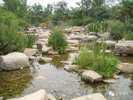 草地景石驳岸▲板岩或块石斜坡驳岸(f湖)▲草坡驳岸▲仿木桩驳岸