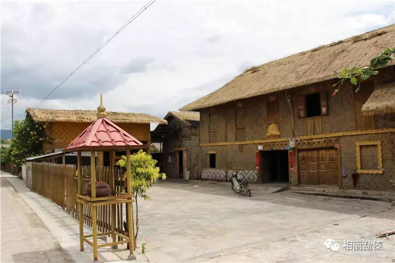 傣族干栏式住宅,干栏式建筑主要分布在德宏州的瑞丽,遮放坝子