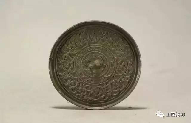 湖南省博物馆中国古代铜镜在其漫长的发展过程中向世人映照出的是它