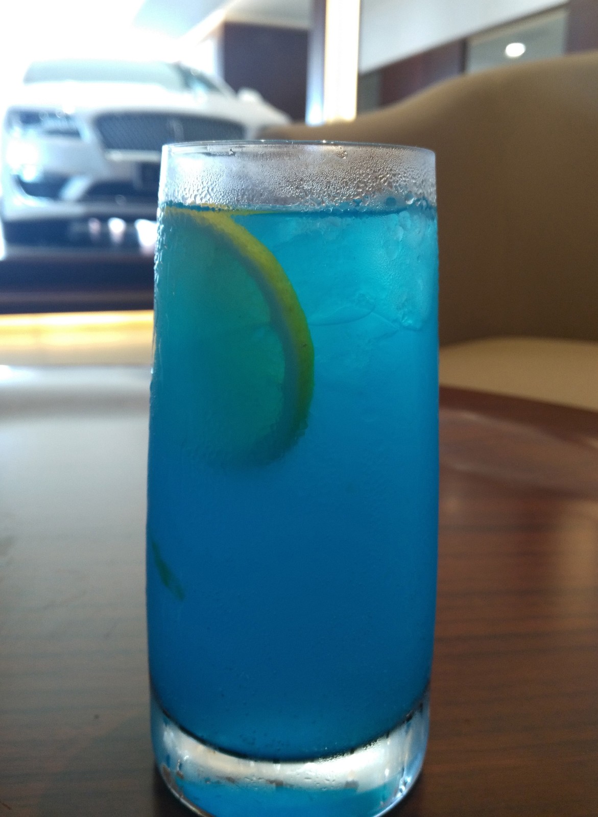 蓝色夏威夷气泡水图片图片