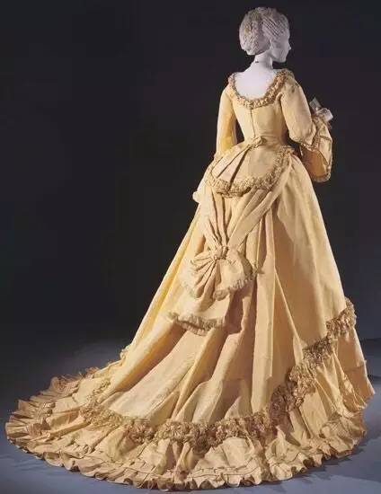 19世纪欧洲女士服饰