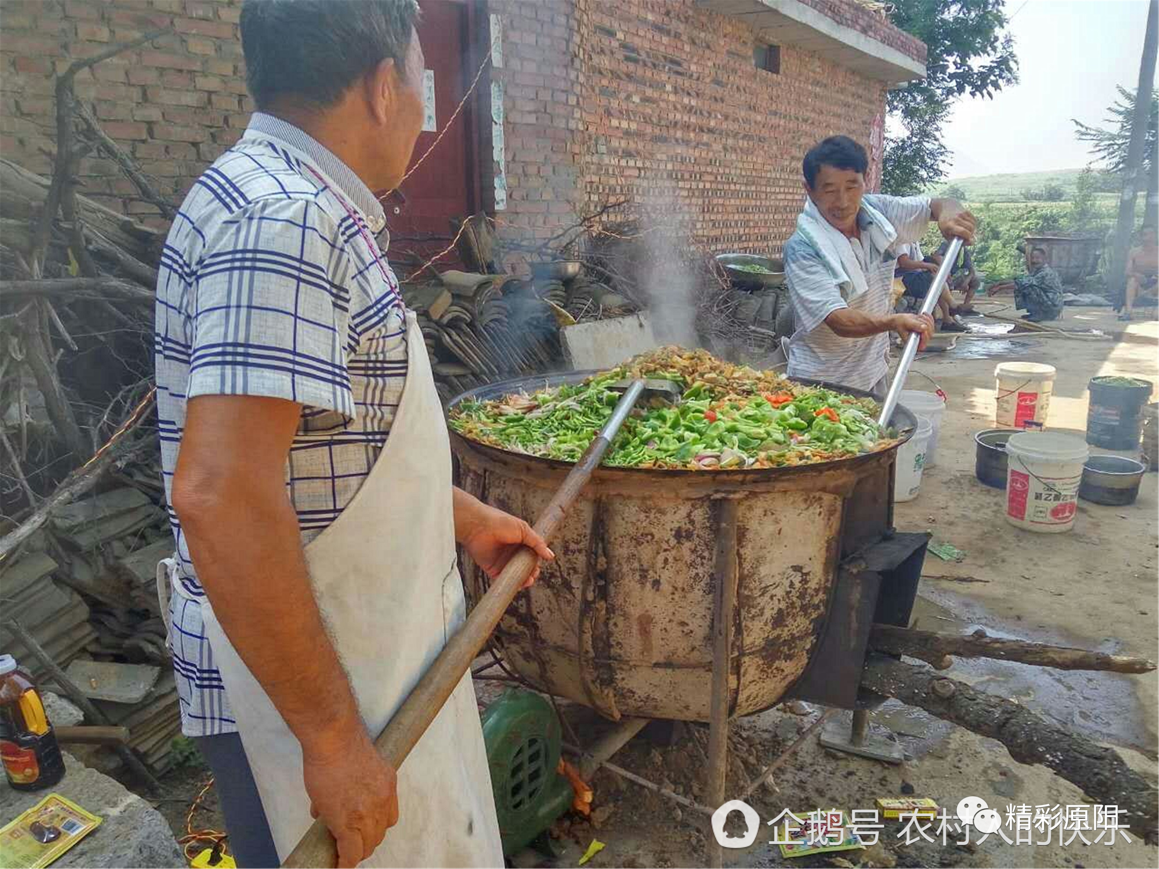 你絕對沒見過!揭秘農村大鍋菜燒製過程