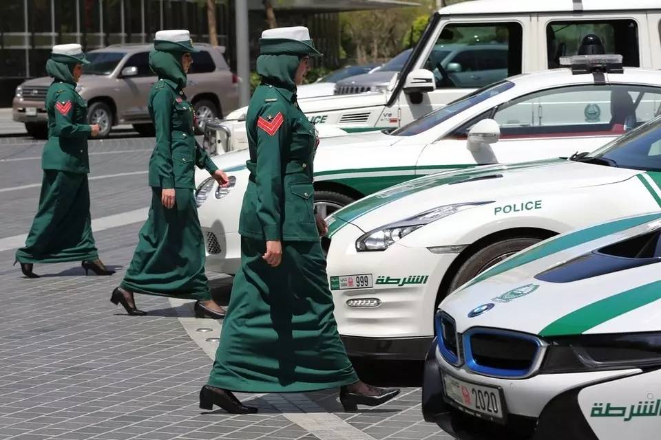 阿联酋警察图片