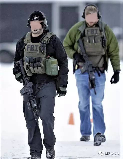 fbi制服图片