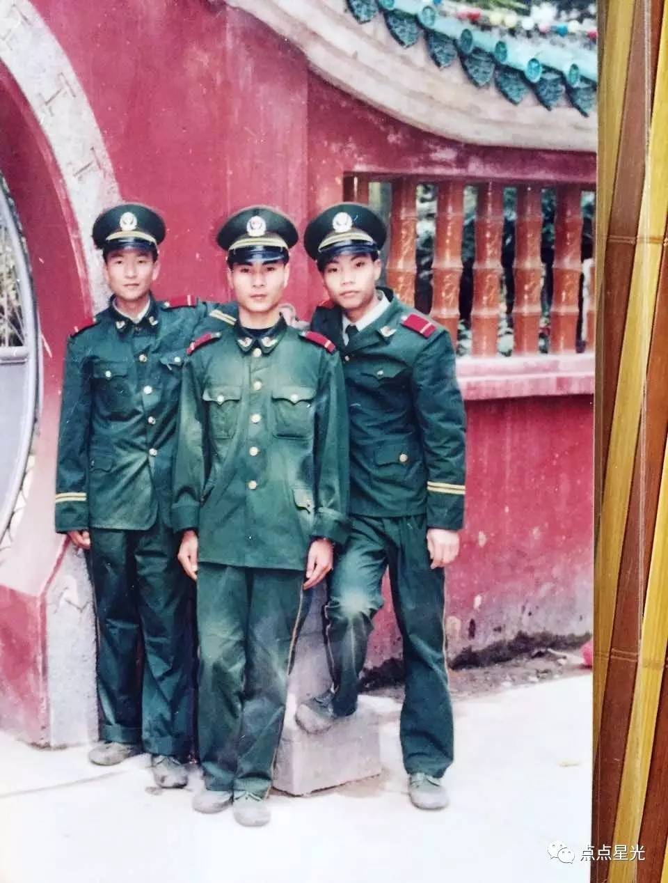 1983年武警老兵图片图片