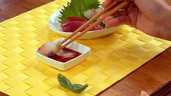 日本人到底怎麼吃壽司和生魚片