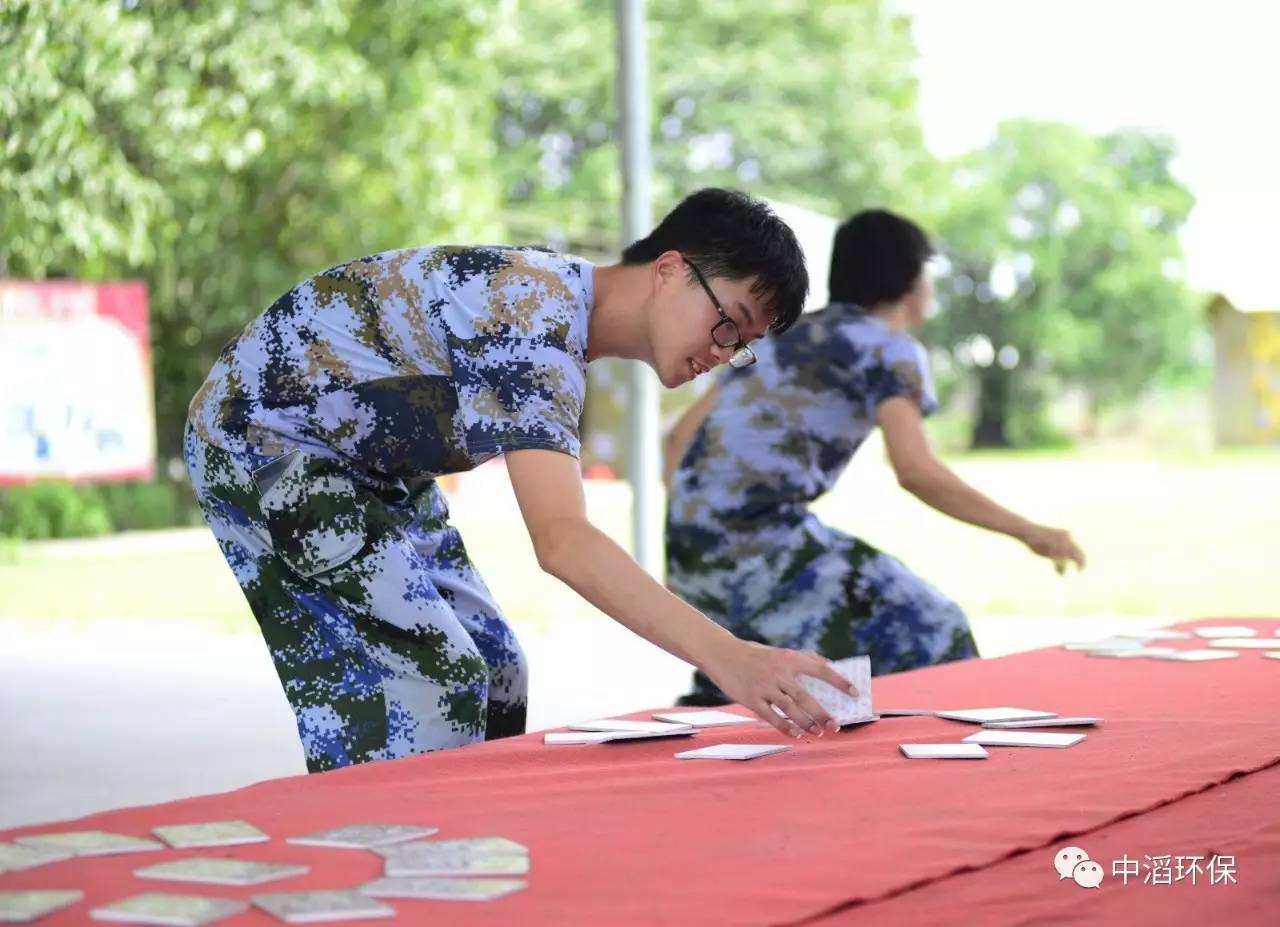 图片8:达芬奇密码—全力奔跑把项目要求的指定密码按顺序翻出来图片9