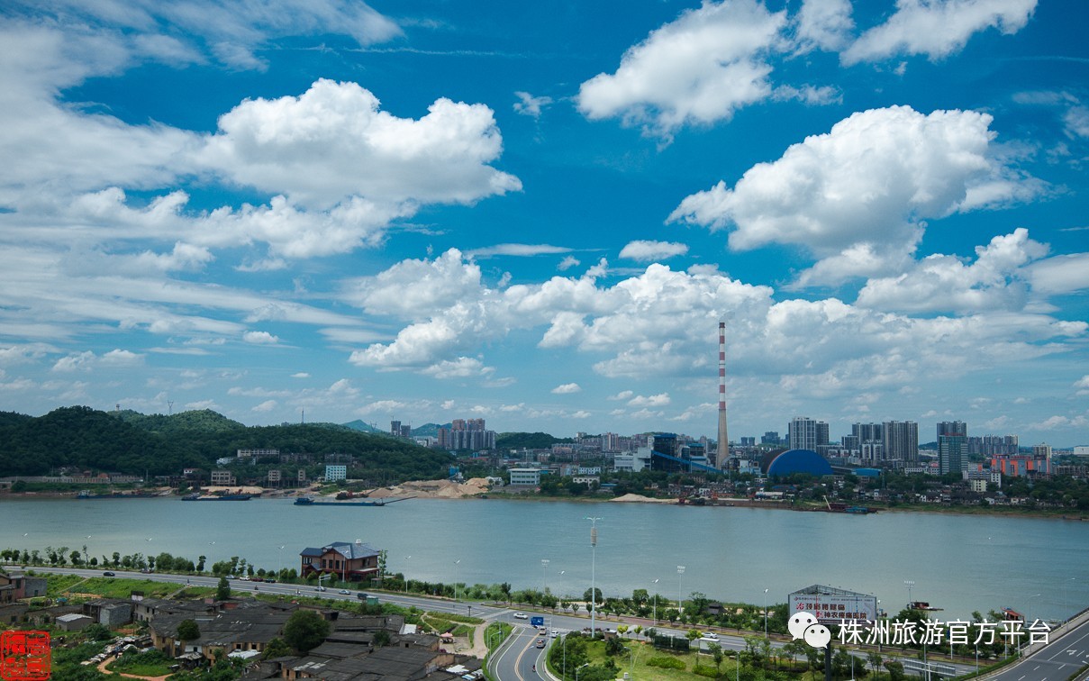 1九郎山森林公園位於株洲市石峰區,佔地面積1000餘公頃,有各種林地共