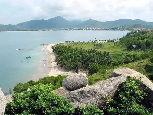 陽西縣上洋鎮南山海村,是一個有著約400年曆史的半島漁村.