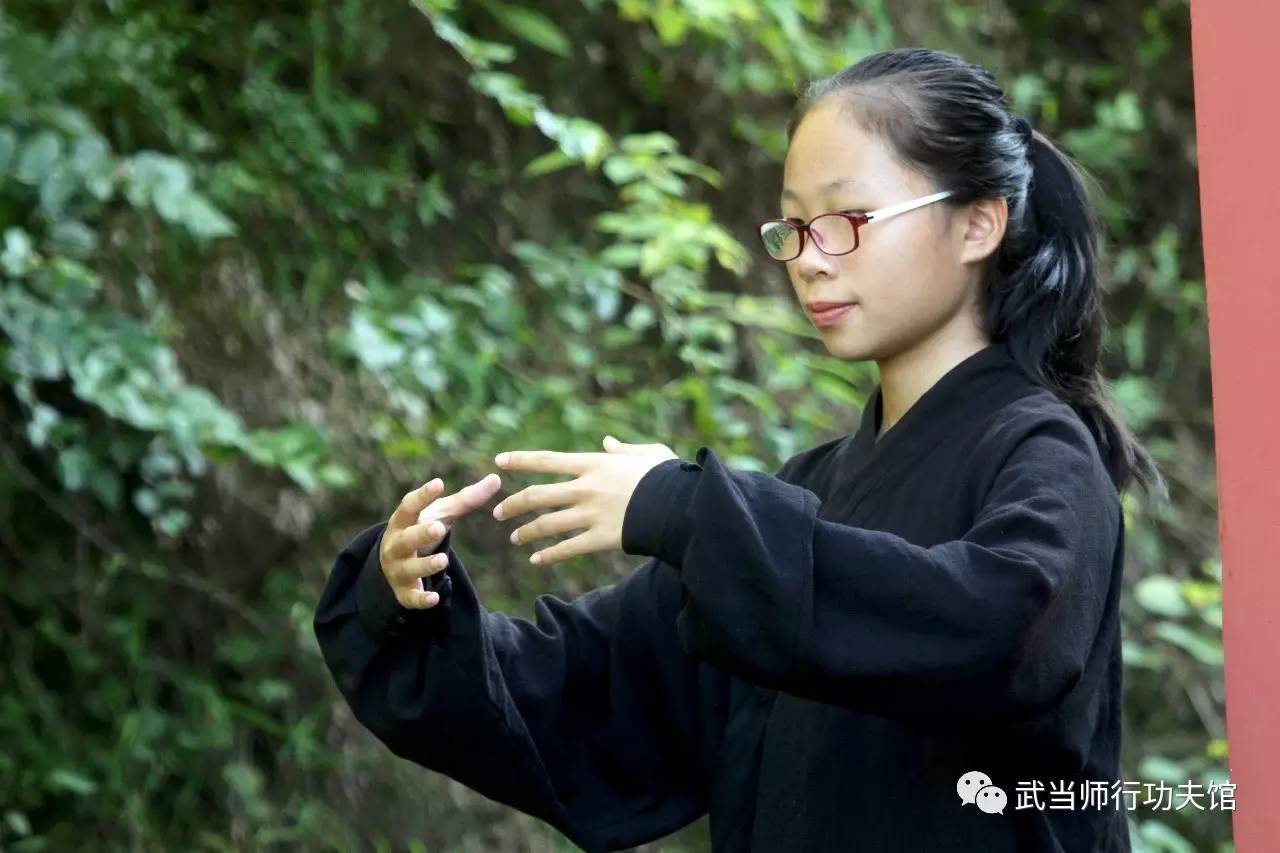 師行61武館武當太極樁功