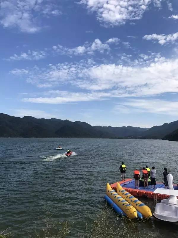 浪溪:水上樂園嘉年華,開啟旅遊熱