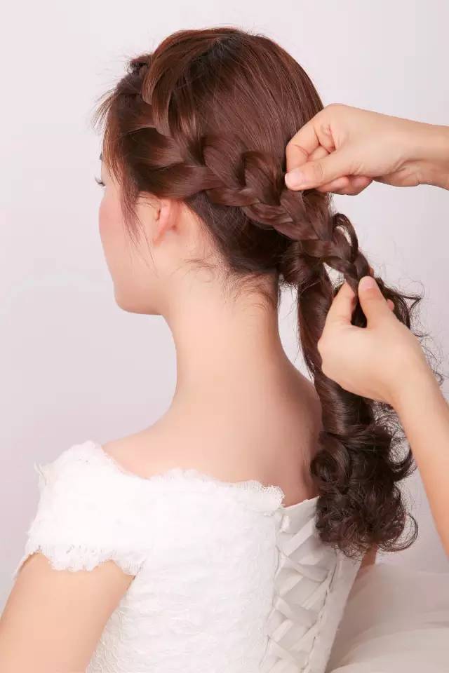 森系新娘发型详细步骤图片