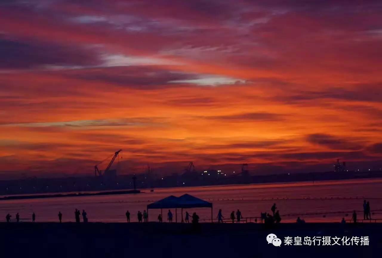 這個夏天秦皇島的朝霞晚霞已美爆朋友圈