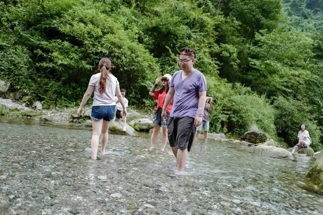 網紅玩水秘境,峨眉後山張溝,我們這樣玩.