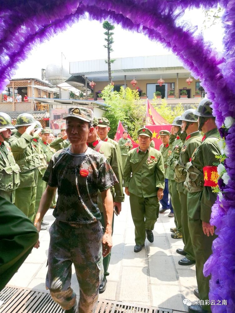 昆明500余名老兵欢聚一堂庆祝建军90周年