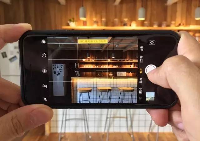 被很多人忽略的手機拍照正確姿勢秒答