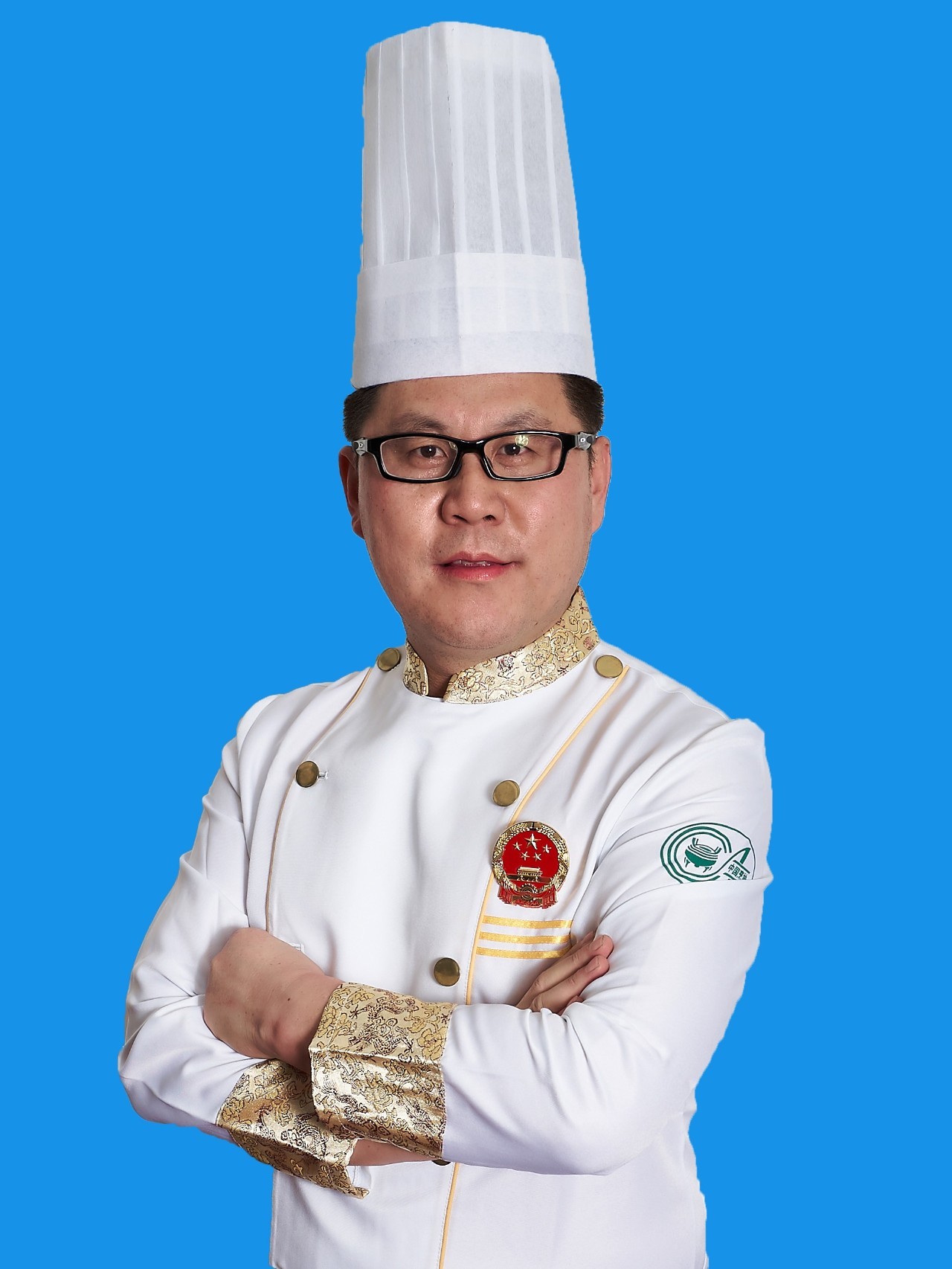 注册中国烹饪大师,高级烹调技师,中国烹饪协会名厨委员会常委兼辽宁