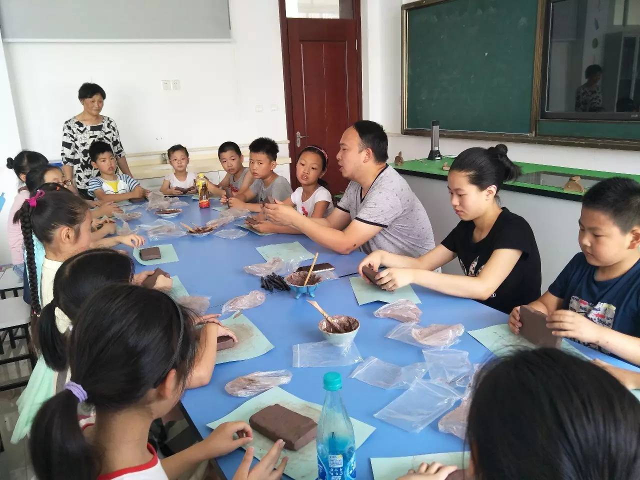 贝港实验小学图片