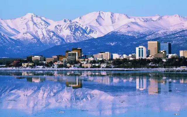 安克雷奇市(anchorage)是阿拉斯加最大的城市.