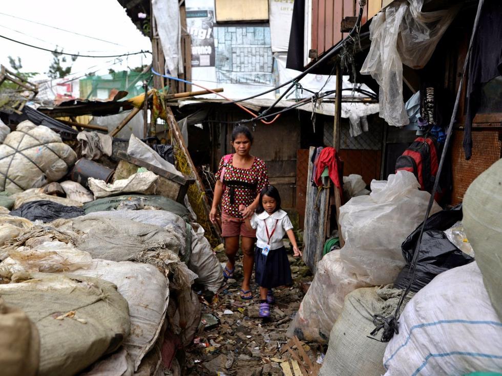 据英国广播公司报道,世界上大约有10亿人住在贫民窟,而有约2%的贫民窟