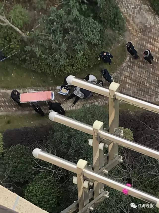 温泉中学学生坠楼图片