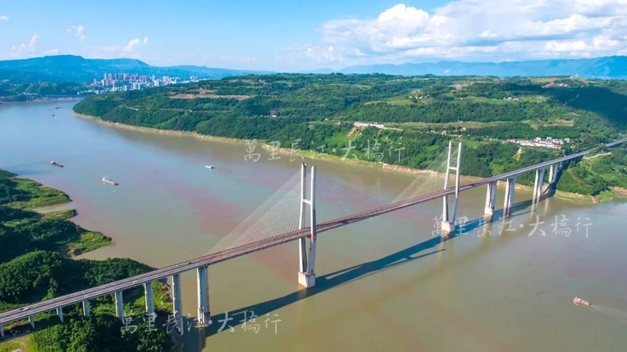 重庆市忠县长江大桥图片