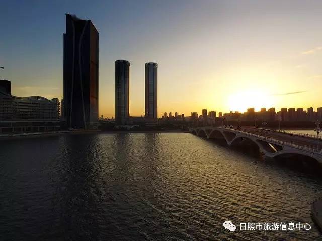 但是可以給大家講下我搜集的簡介:海戰館內 日照海戰館共分四個展廳