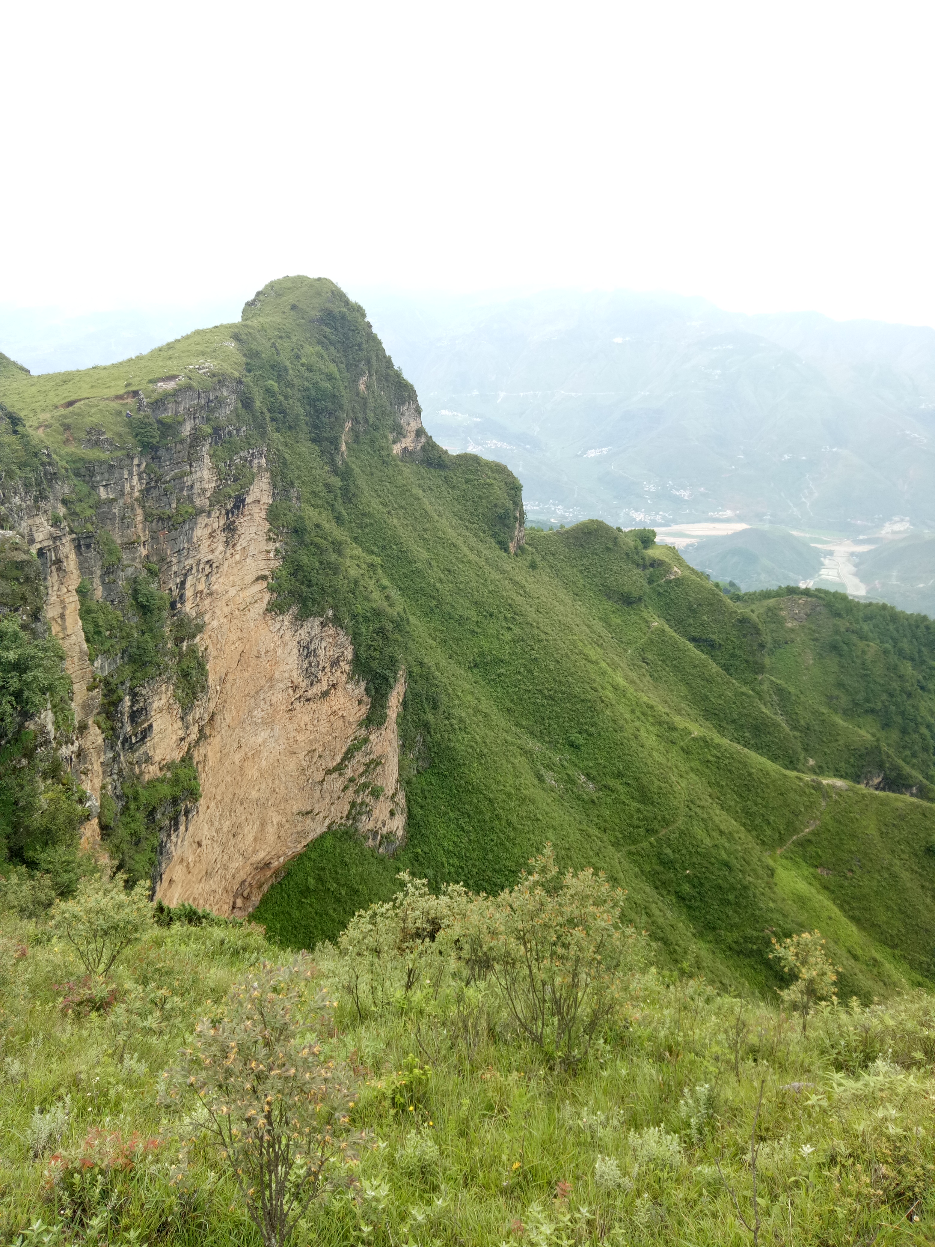 驾车乡惊险一游