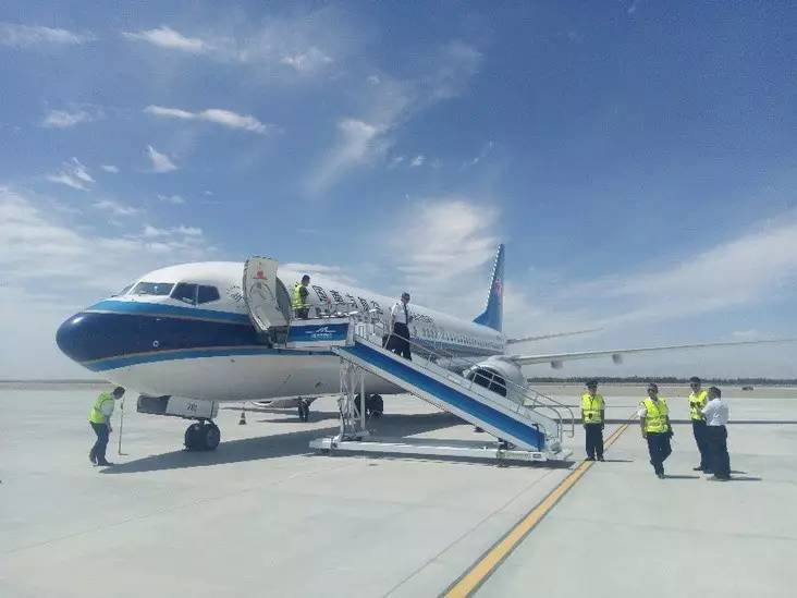 由山西机械化建设集团公司承建的新疆喀什地区莎车民用机场正式通航