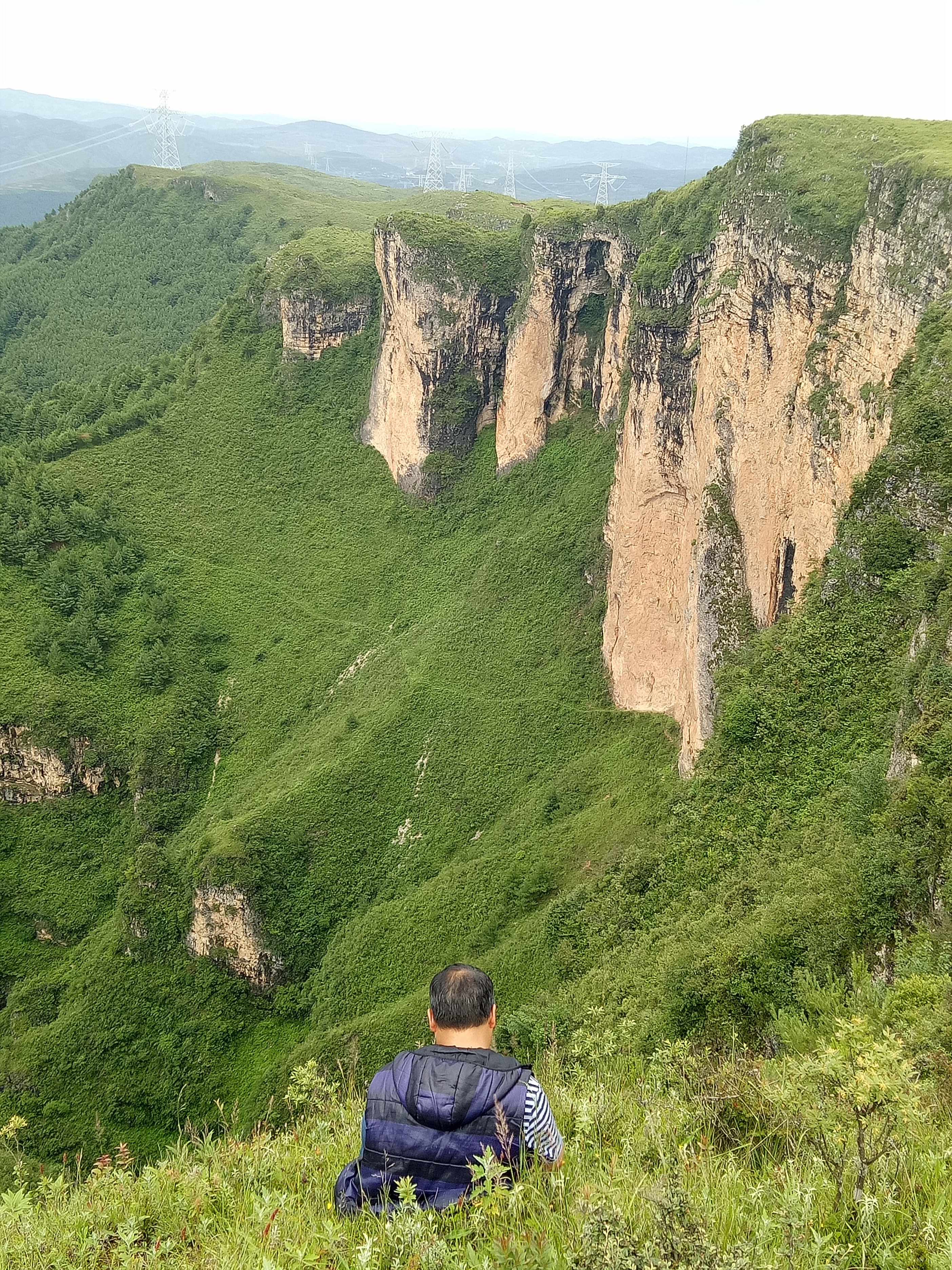 驾车乡惊险一游