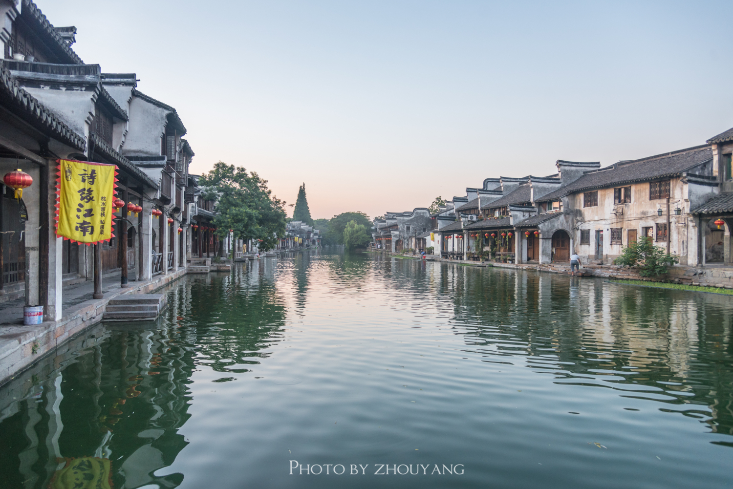 推开窗户便是南浔水乡的美景