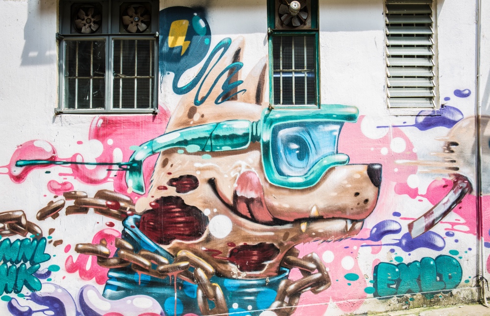 香港旅行: 购物天堂衰落,街头涂鸦变成旅游潮流